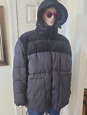 ST. JOHN'S BAY MEN'S BIG & TALL BLACK HOODED ZIP FRONT WINTER PUFFER COAT 4XL